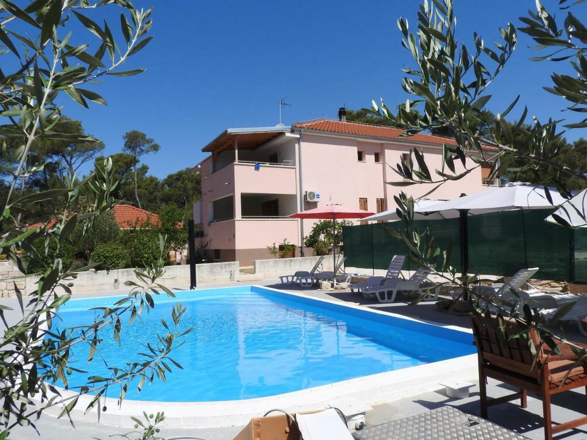 Villa Daria Pakostane Exterior photo