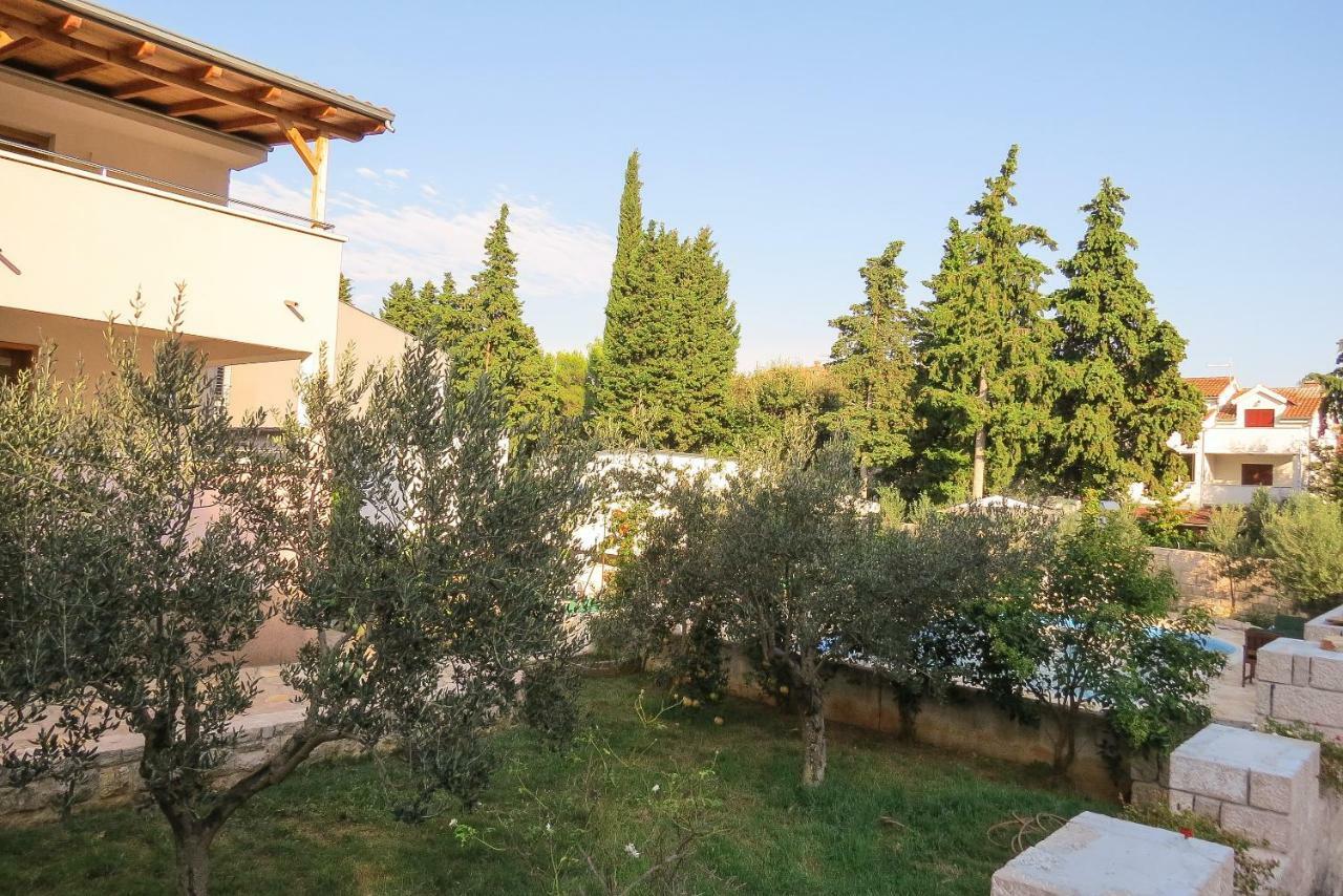 Villa Daria Pakostane Exterior photo